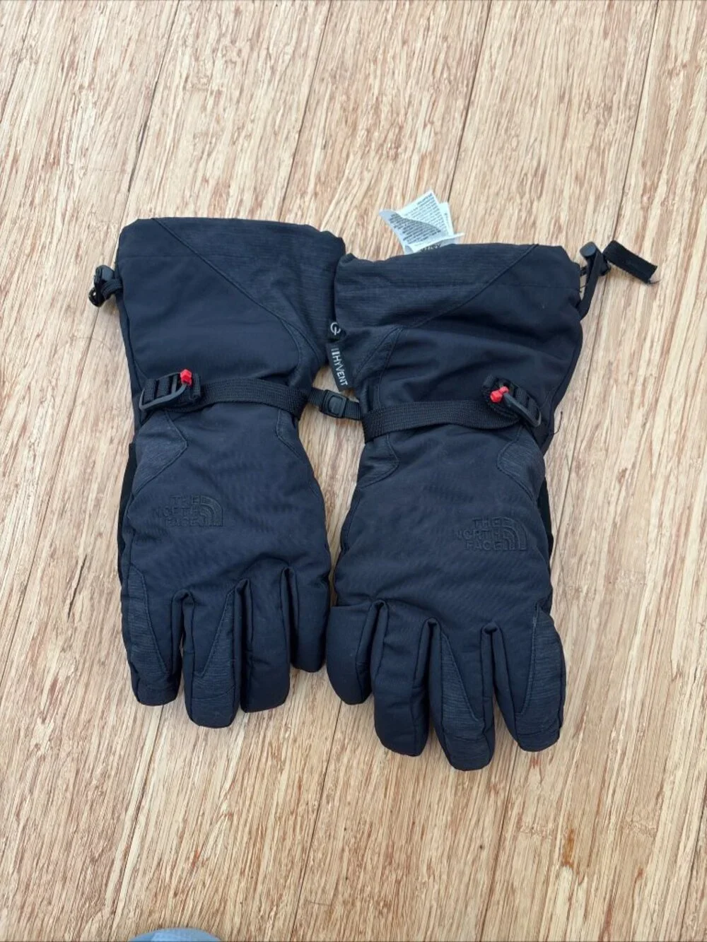 Women's North Face Insulated Waterproof Hyvent Ski Gloves in Black size XSmall